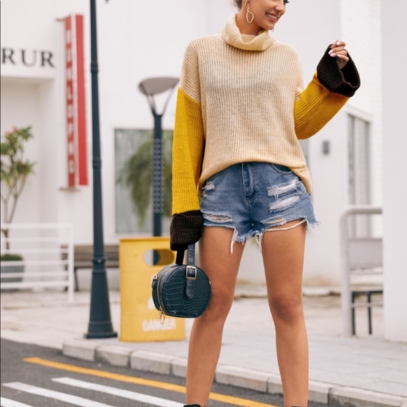 Sweater - Picture 3 of 6